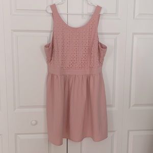 Pretty in pink dress!